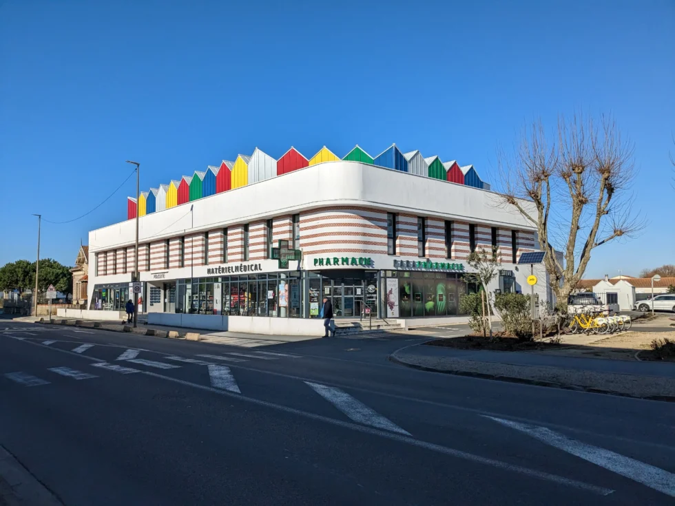 Pôle Santé - Chatelaillon - Réalisations diverses - Ravalement de France - façadier - enduit de façade en Charente-Maritime, Vendée, Loire-Atlantique