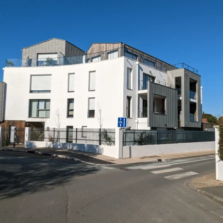 Villa Levante - La Rochelle - Immeuble - Ravalement de France - façadier - enduit de façade en Charente-Maritime, Vendée, Loire-Atlantique