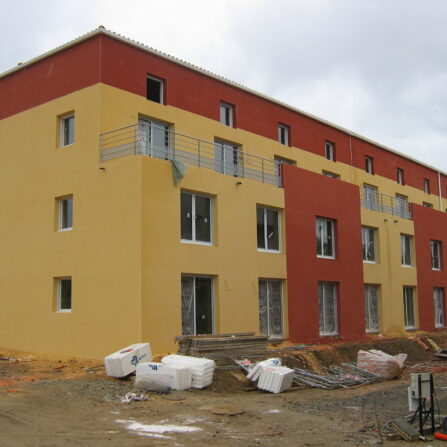 Immeuble Le Longchamps - Ravalement de France - façadier - enduit de façade en Charente-Maritime, Vendée, Loire-Atlantique