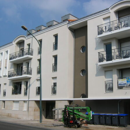 Immeuble Eiffage Les Sables d'Olonne - Ravalement de France - façadier - enduit de façade en Charente-Maritime, Vendée, Loire-Atlantique