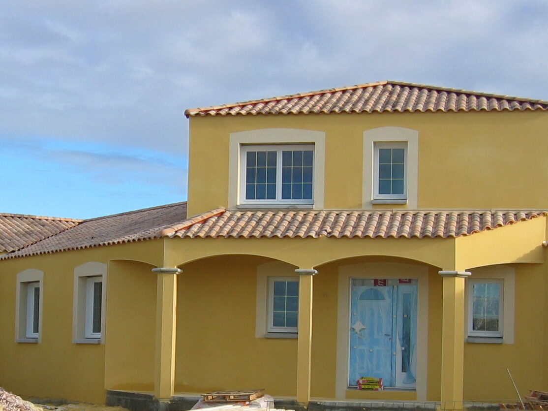 Maison individuelle, gratté deux teintes - Ravalement de France - façadier - enduit de façade en Charente-Maritime, Vendée, Loire-Atlantique