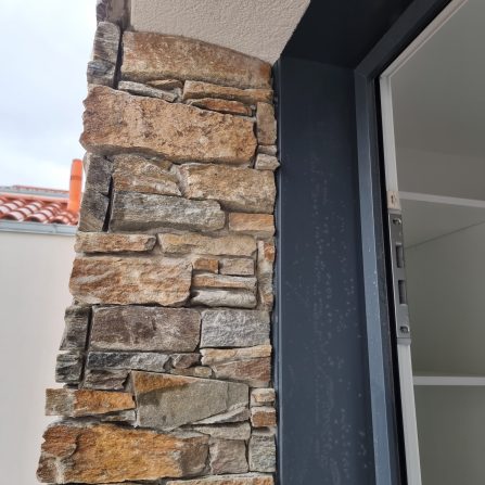 Animer vos façades avec des décorations en briquettes ou en enduits