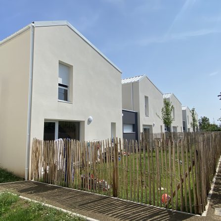 Maisons groupées - Ravalement de France 44 - façadier - enduit de façade en Charente-Maritime, Vendée, Loire-Atlantique
